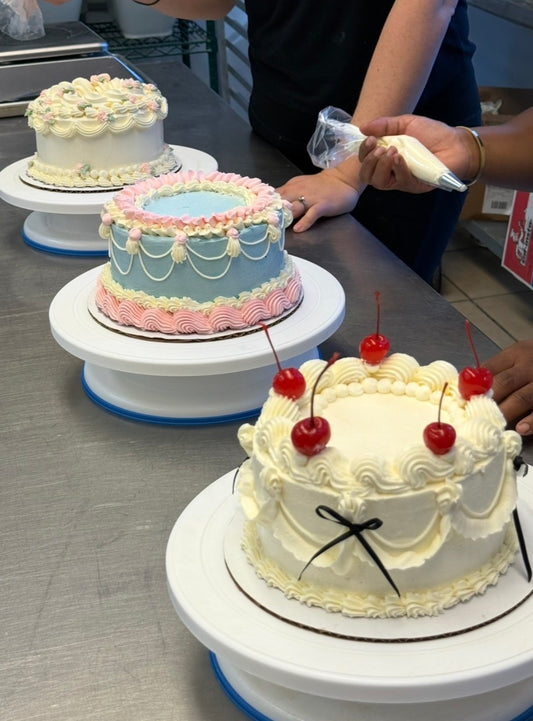 Cake Decorating Social - Thurs. Sept 17 6:00pm